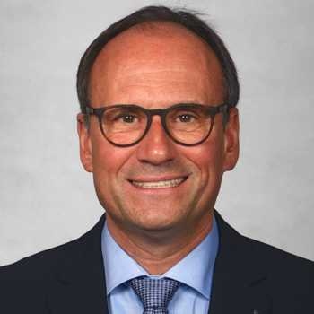 Dr. Andreas Lange